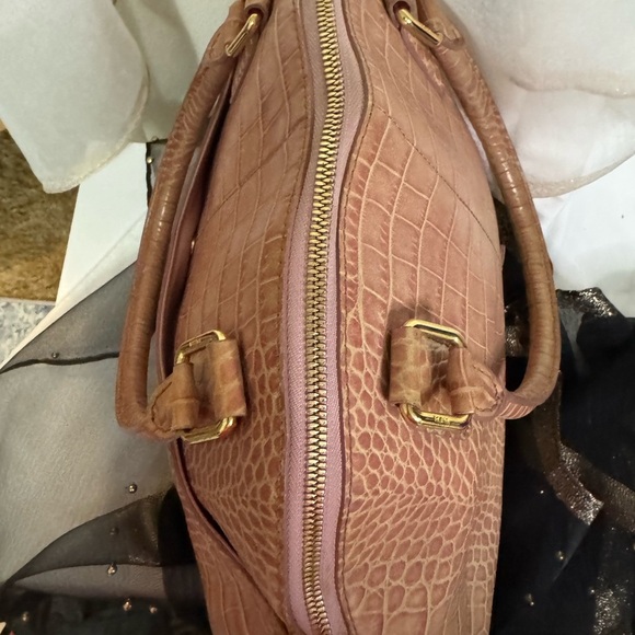 MCM Chic Pink Crocodile-Embossed  Bag - Picture 6 of 15